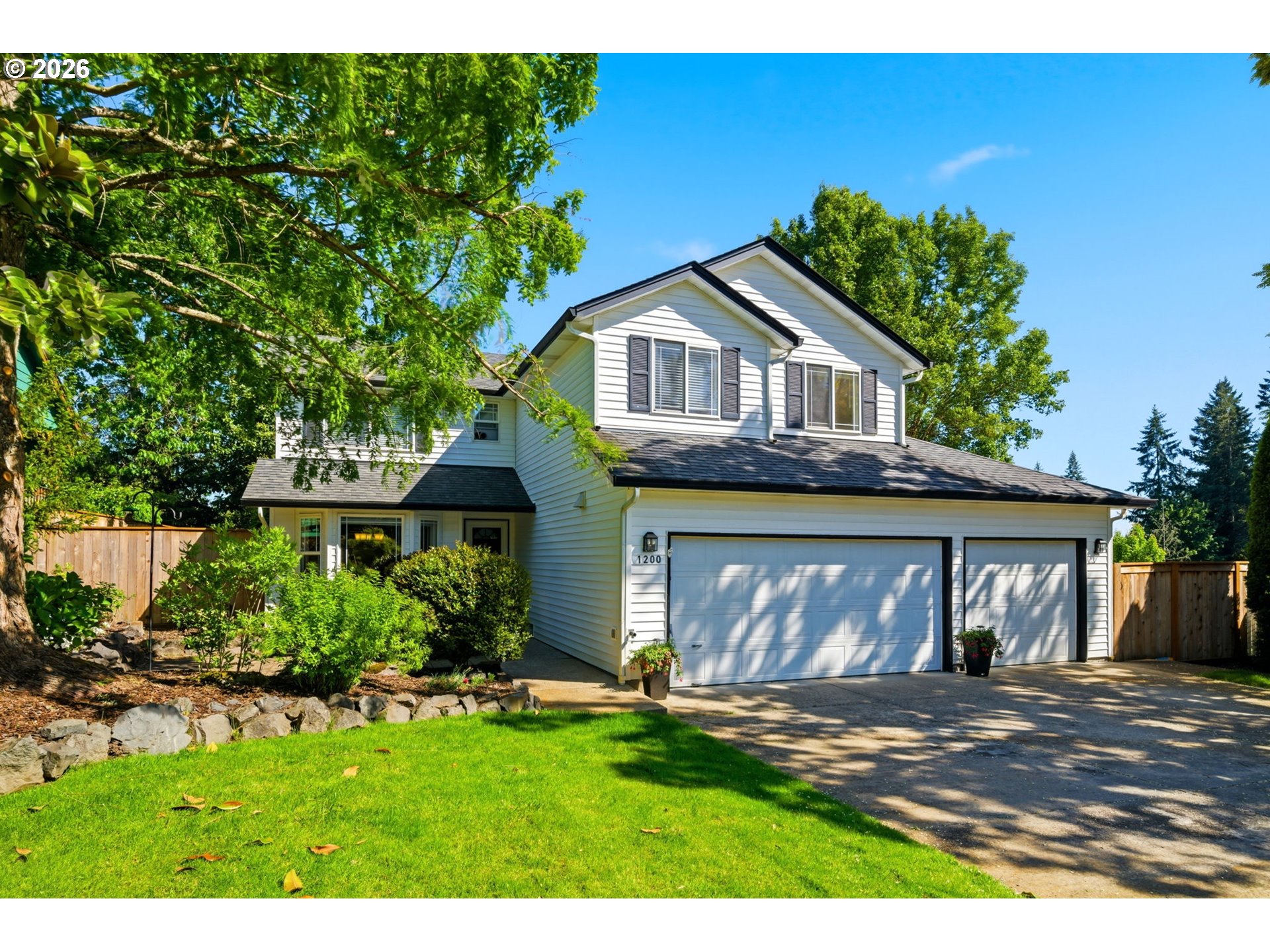 1200 E PIONEER LOOP