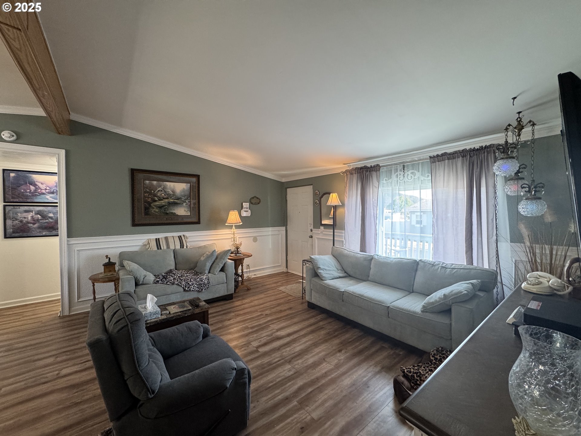 140 NW BREE DR