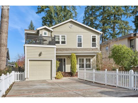 135 MIDDLECREST RD Lake Oswego OR 97034