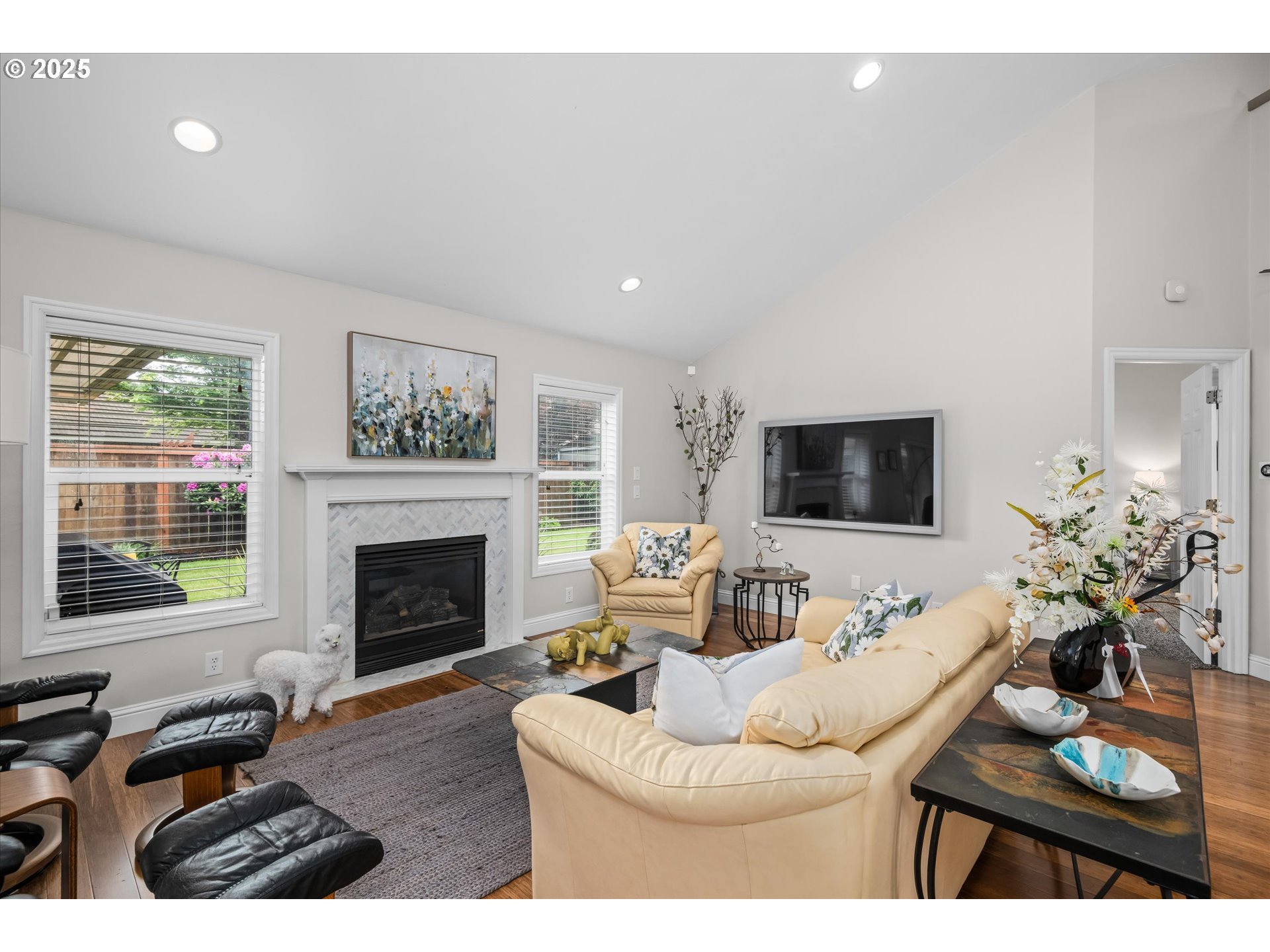 933 RIVER KNOLL WAY