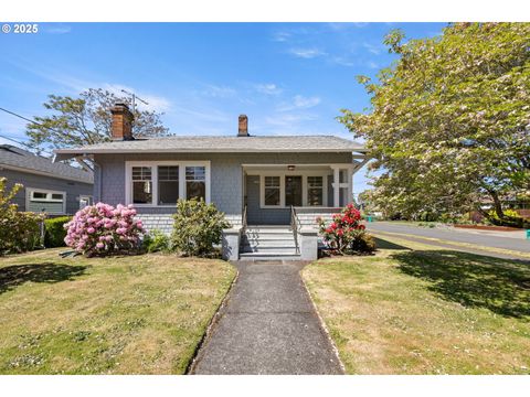 2703 SE 66TH AVE Portland OR 97206