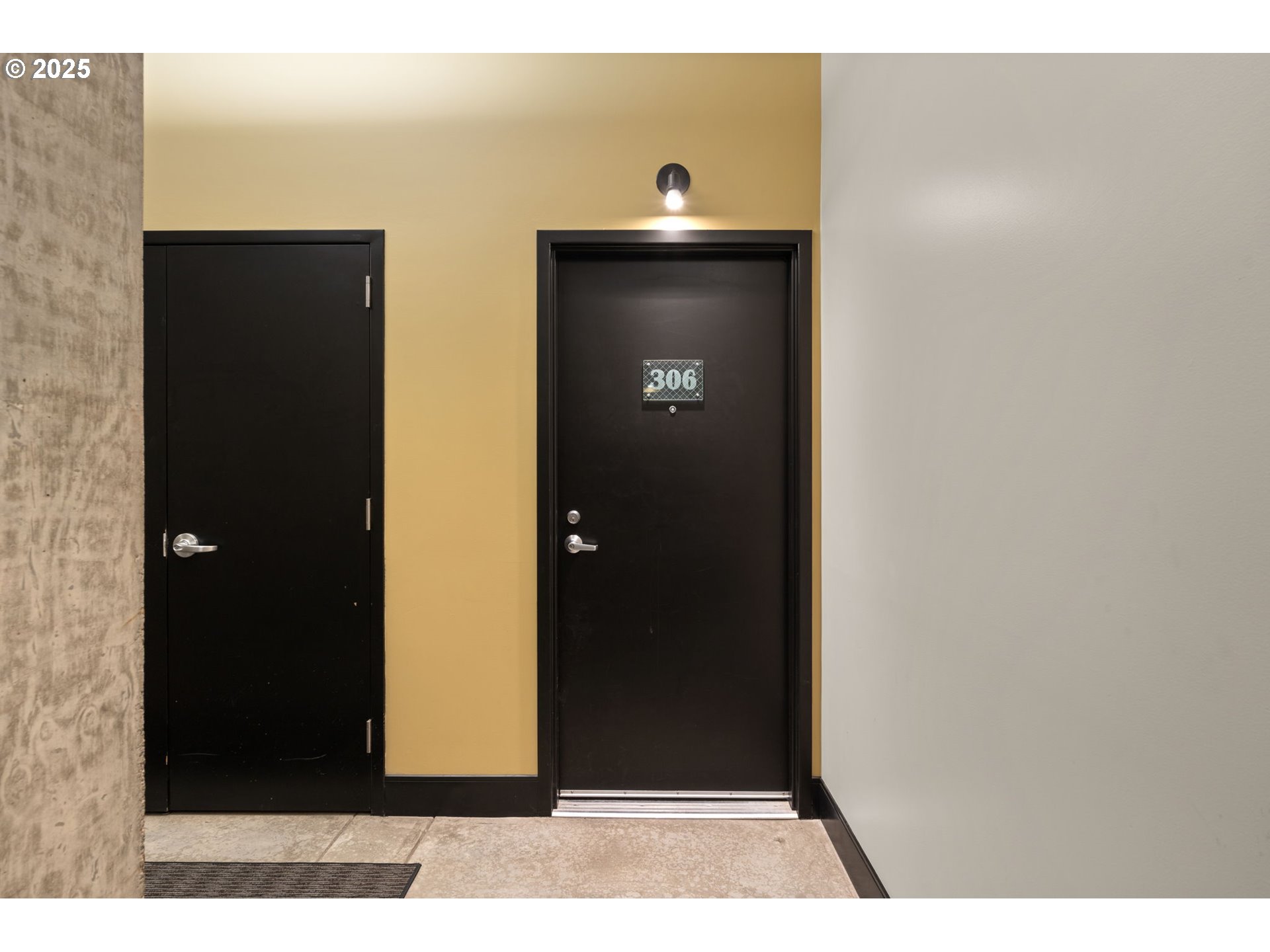408 NW 12TH AVE 306