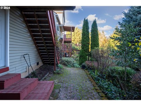 A home in Clackamas