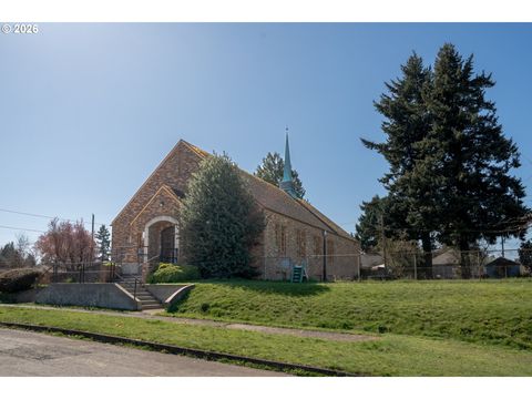 7015 NE 23RD AVE Portland OR 97211