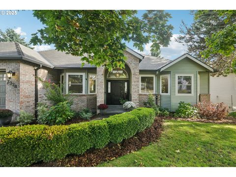 2378 FALCON DR West Linn OR 97068