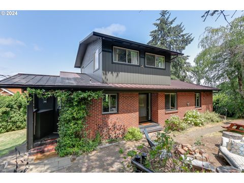 Photo of 1151 Lorane Hwy Hwy, Eugene, OR 97405 (MLS # 423071608)