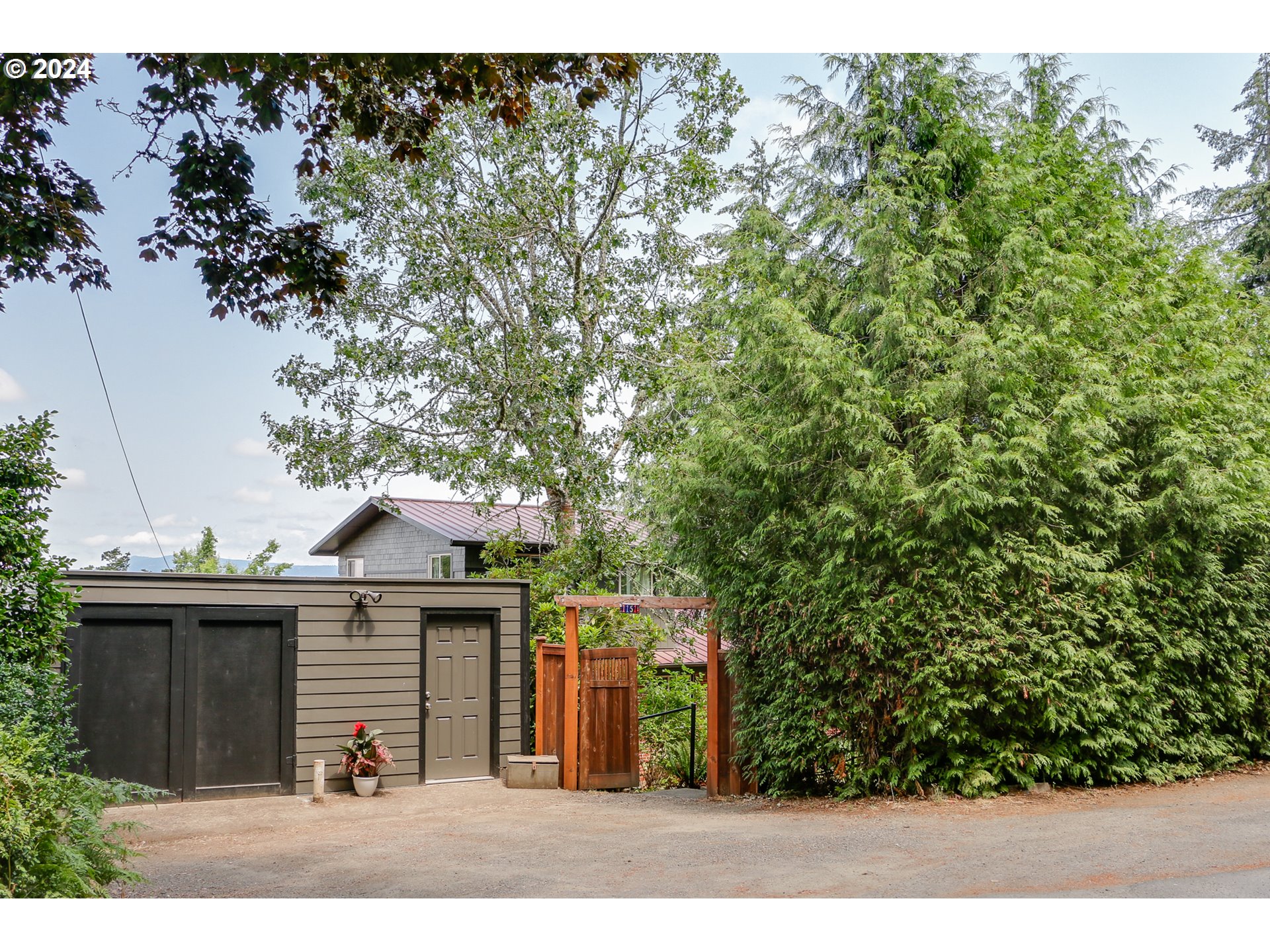 1151 Lorane Hwy