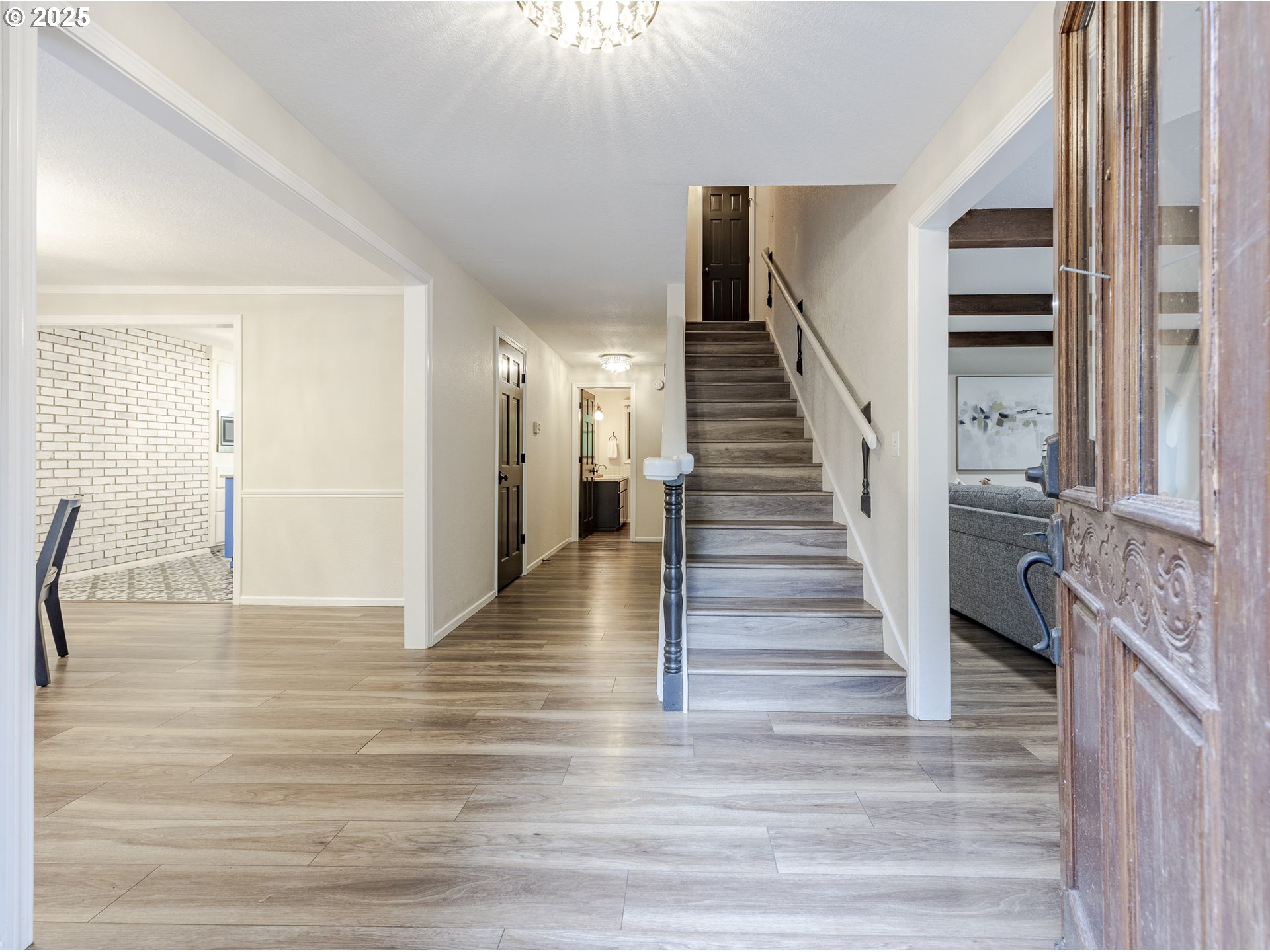 325 BRAE BURN DR