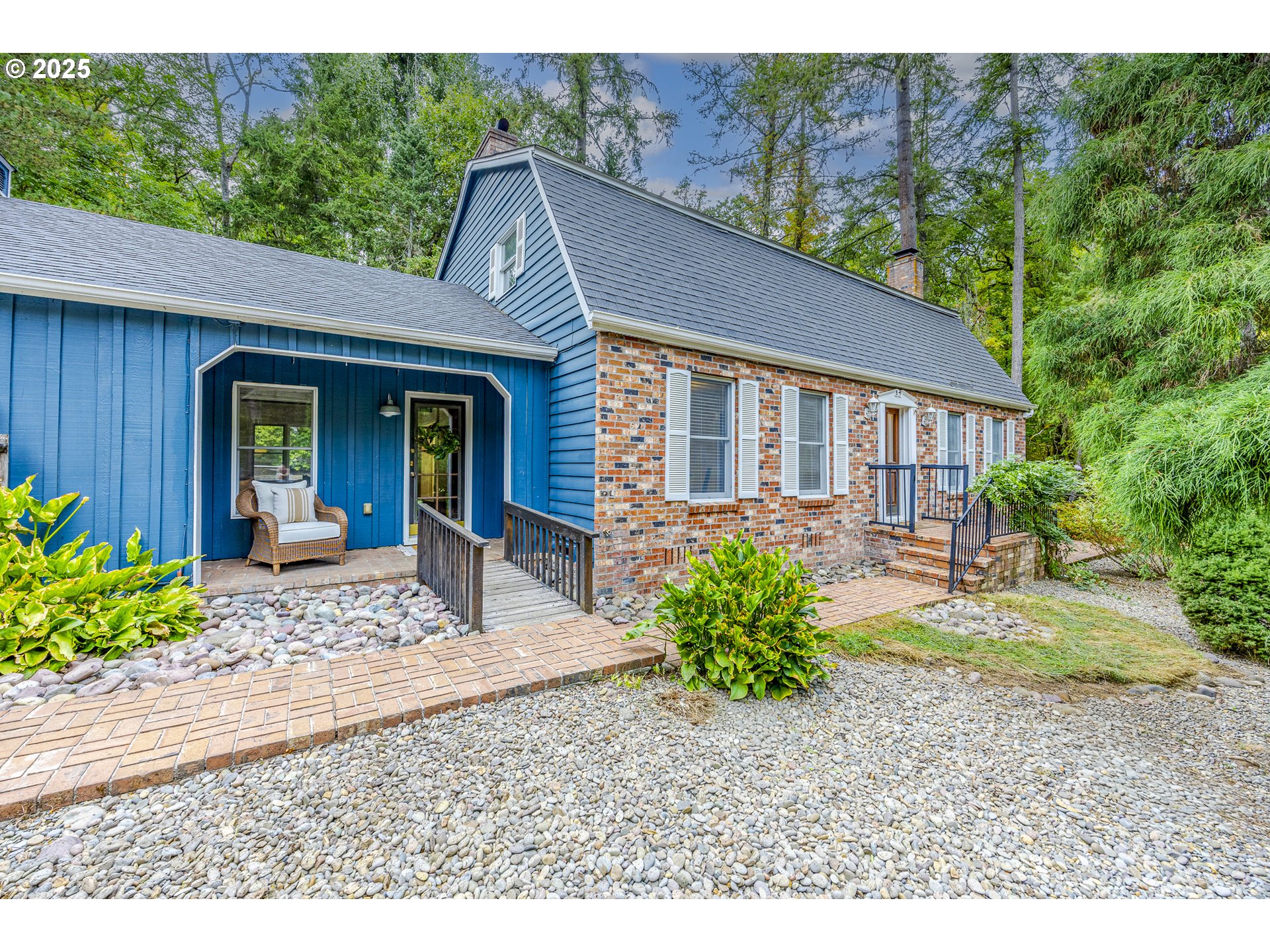 325 BRAE BURN DR