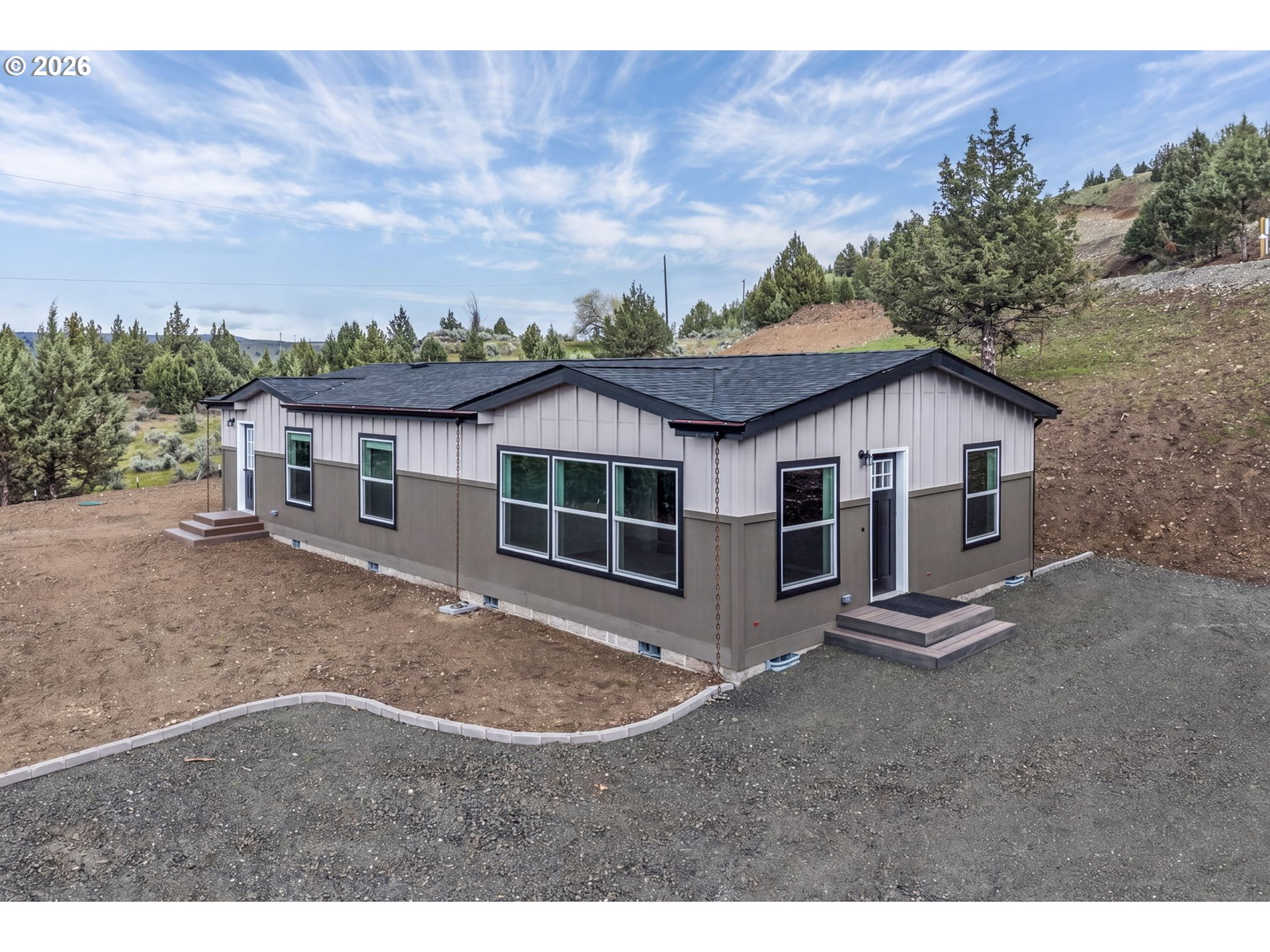 92699 HIDDEN HILLS LN