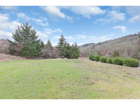 A home in Roseburg