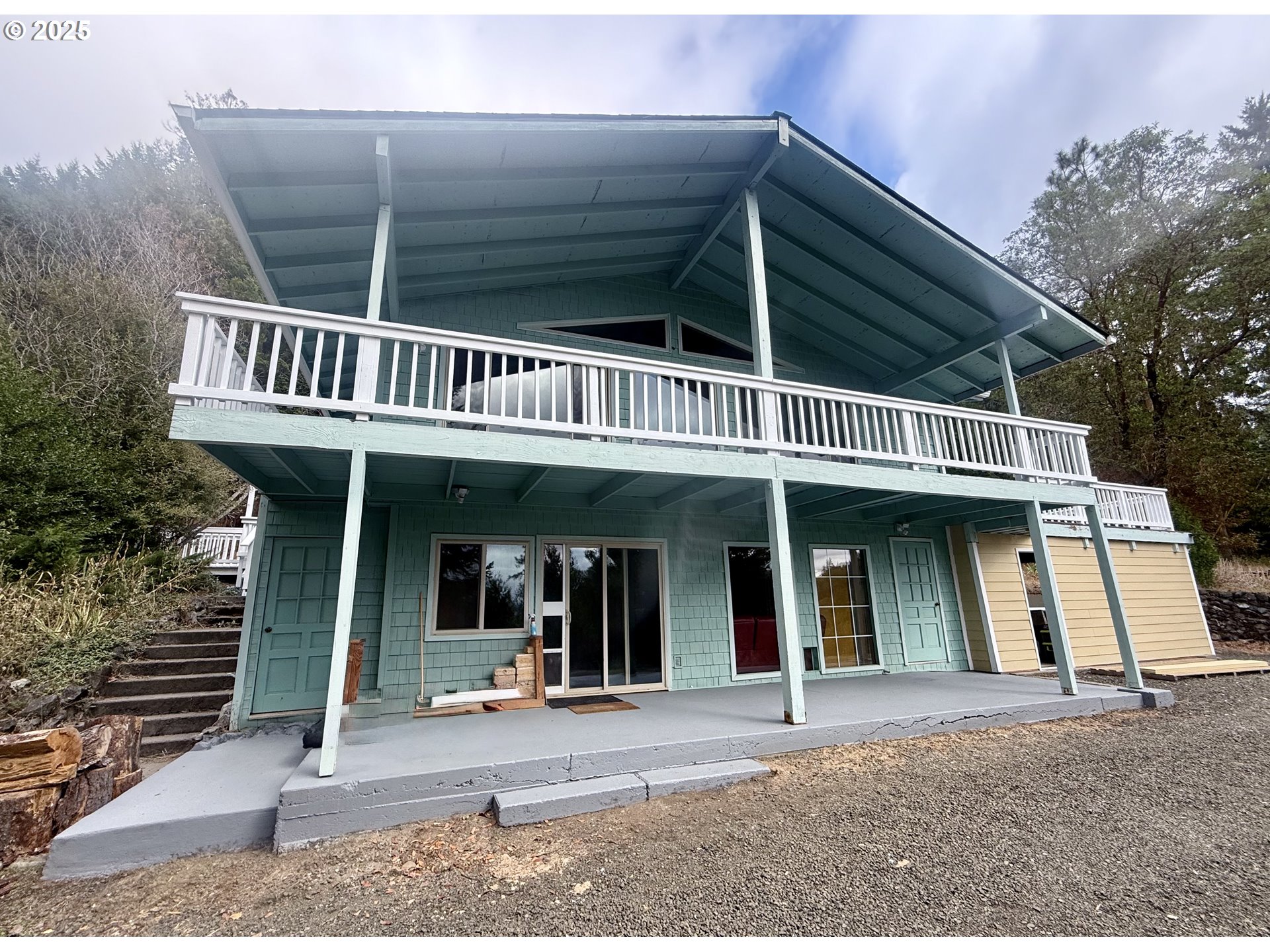 1604 SPRING BROOK RD