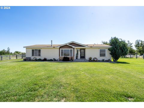 A home in Hermiston