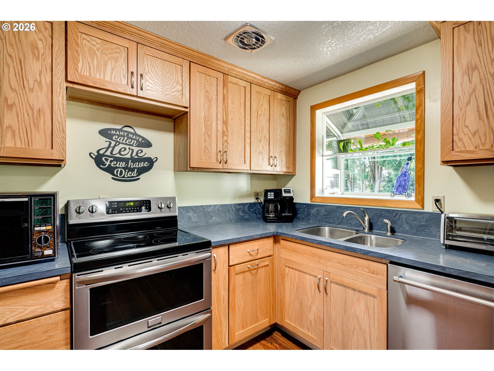 1004 NE 84TH AVE