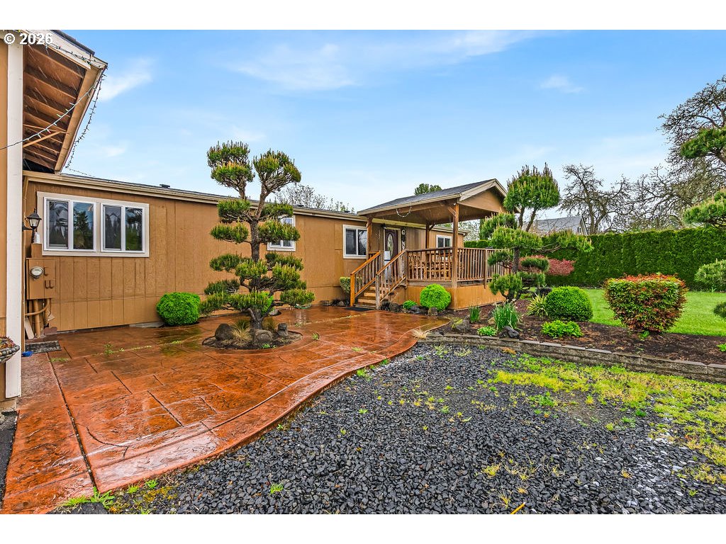 23501 NE SUNNYCREST RD