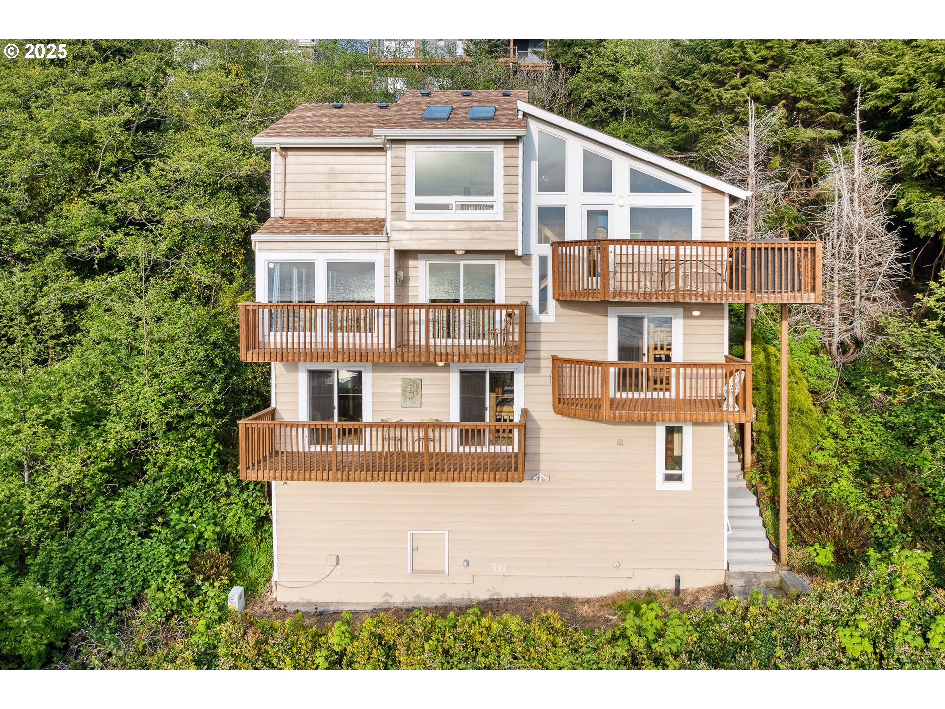 Rockaway Beach, Oregon 97136, United States, 3 Bedrooms Bedrooms, ,2 BathroomsBathrooms,Residential,Active,132065