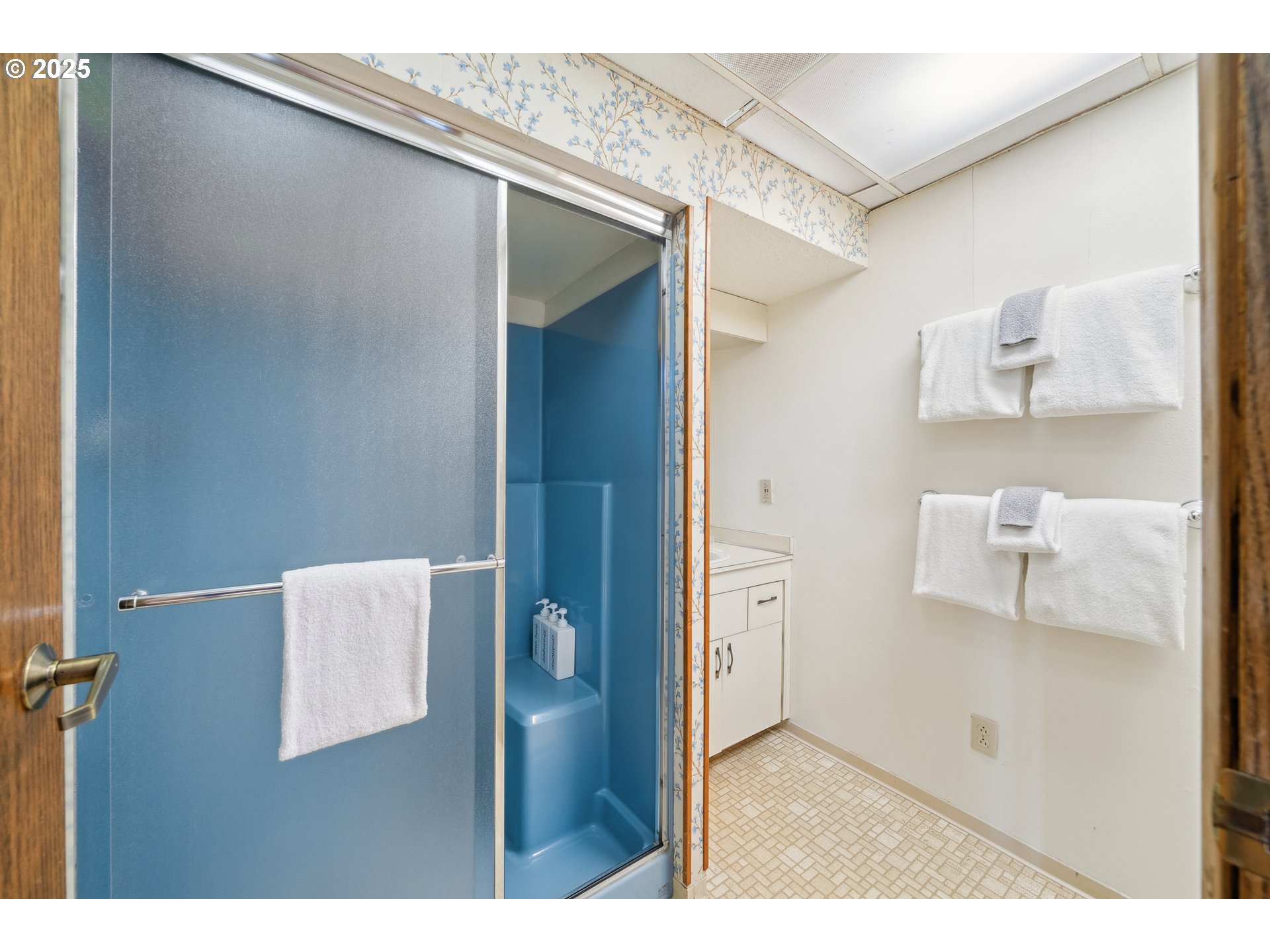 Rockaway Beach, Oregon 97136, United States, 3 Bedrooms Bedrooms, ,2 BathroomsBathrooms,Residential,Active,132065