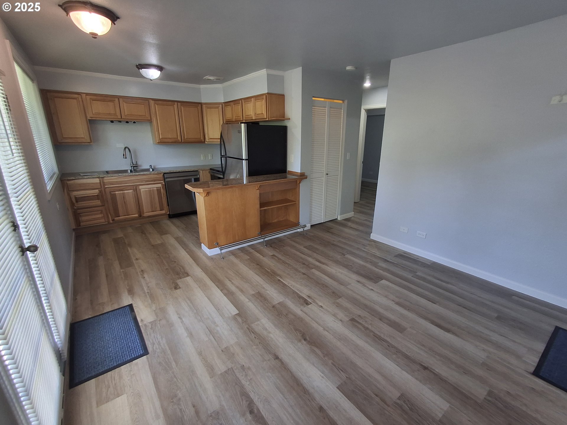 2120 W 14TH CT