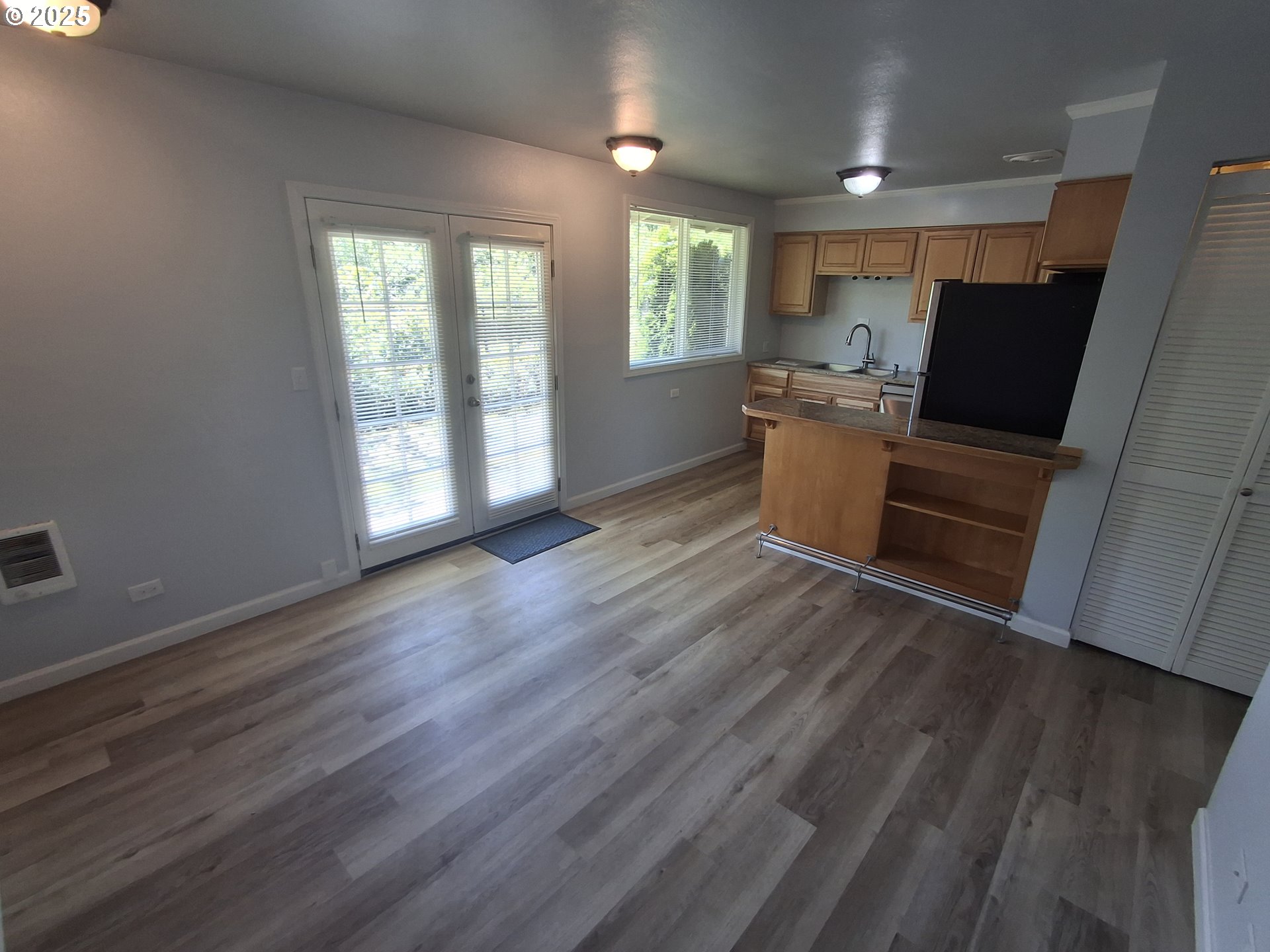 2120 W 14TH CT