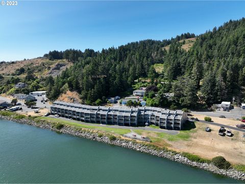 A home in Gold Beach