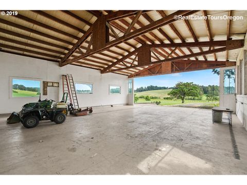 A home in Yamhill