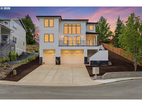 Photo of 988 NW Baker Crest Ct, McMinnville, OR 97128 (MLS # 337279850)