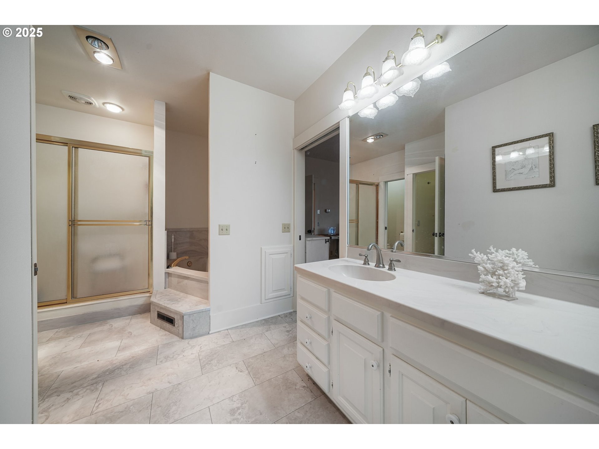 Lorane, Oregon 97451, United States, 4 Bedrooms Bedrooms, ,4 BathroomsBathrooms,Residential,Active,244594