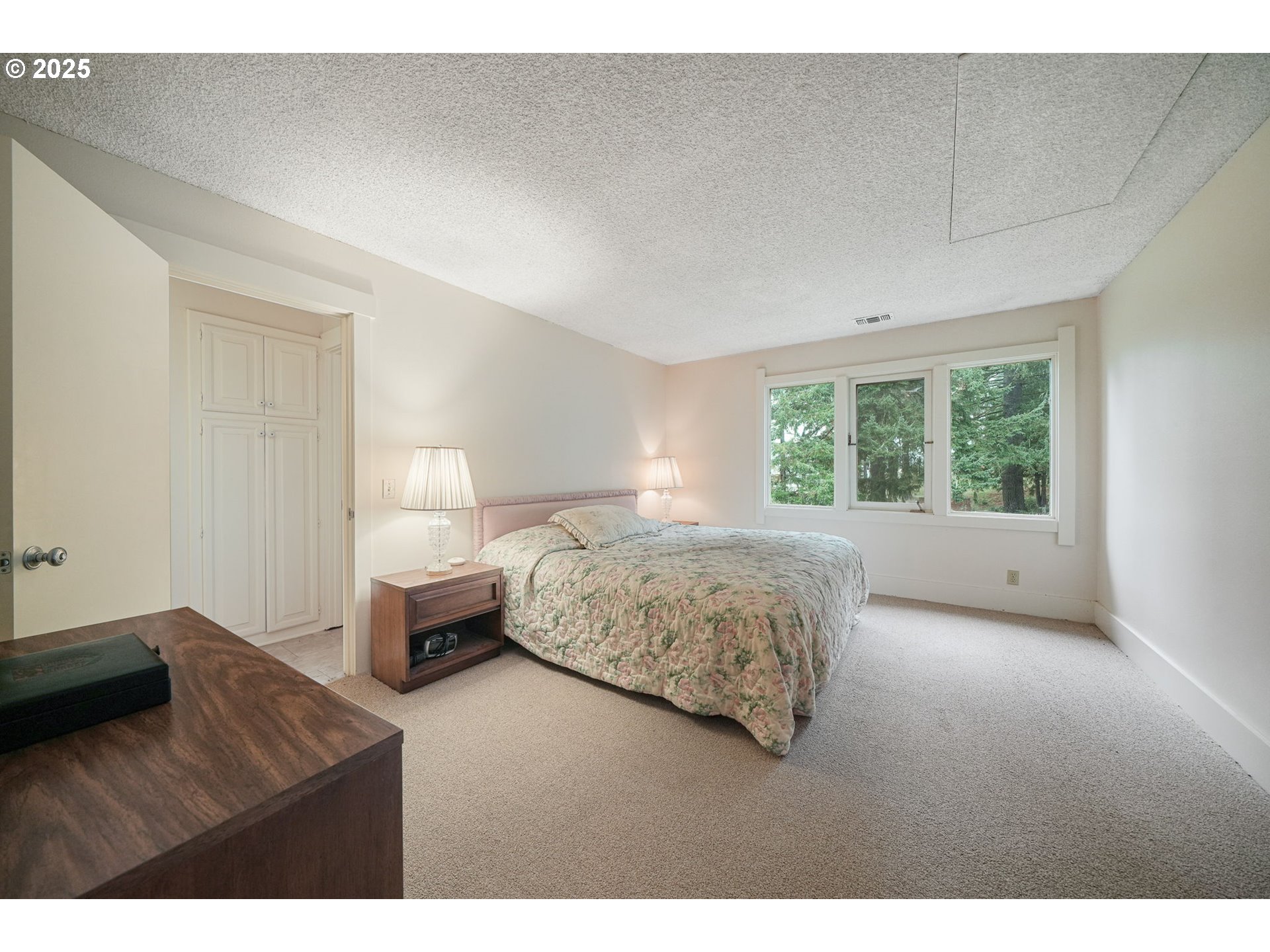 Lorane, Oregon 97451, United States, 4 Bedrooms Bedrooms, ,4 BathroomsBathrooms,Residential,Active,244594