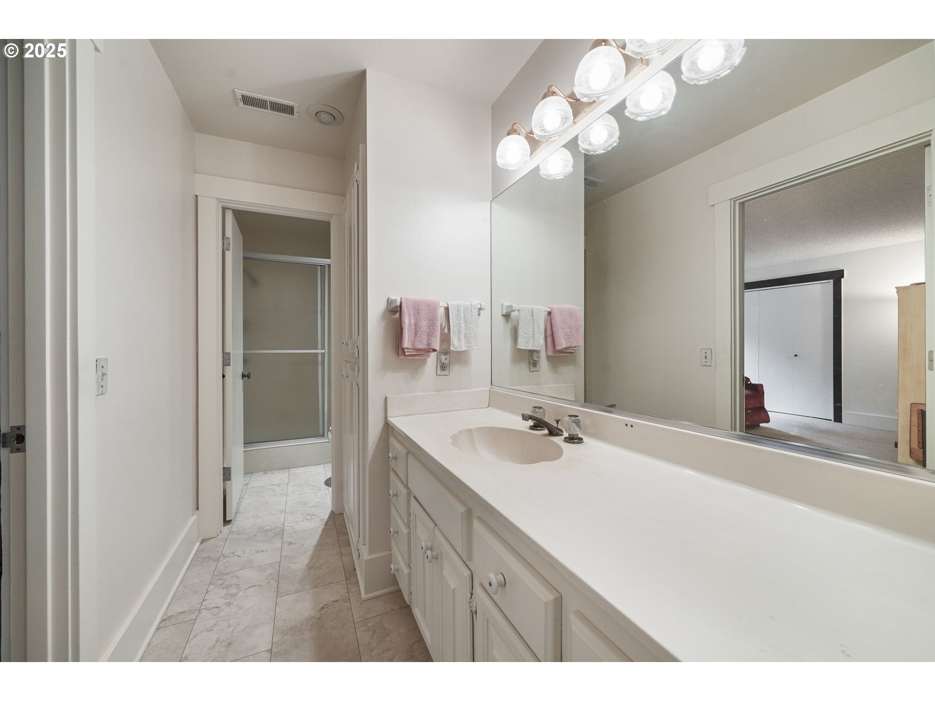 Lorane, Oregon 97451, United States, 4 Bedrooms Bedrooms, ,4 BathroomsBathrooms,Residential,Active,244594