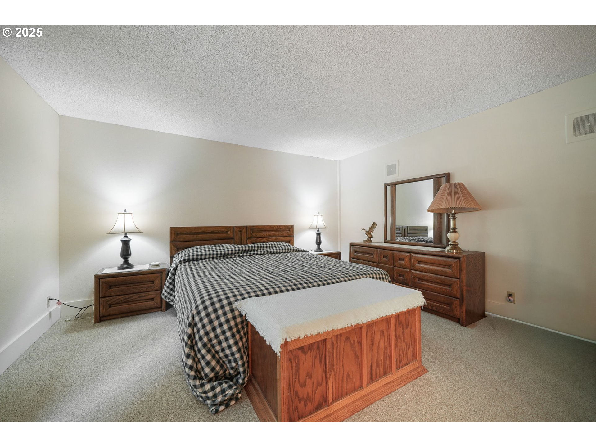 Lorane, Oregon 97451, United States, 4 Bedrooms Bedrooms, ,4 BathroomsBathrooms,Residential,Active,244594