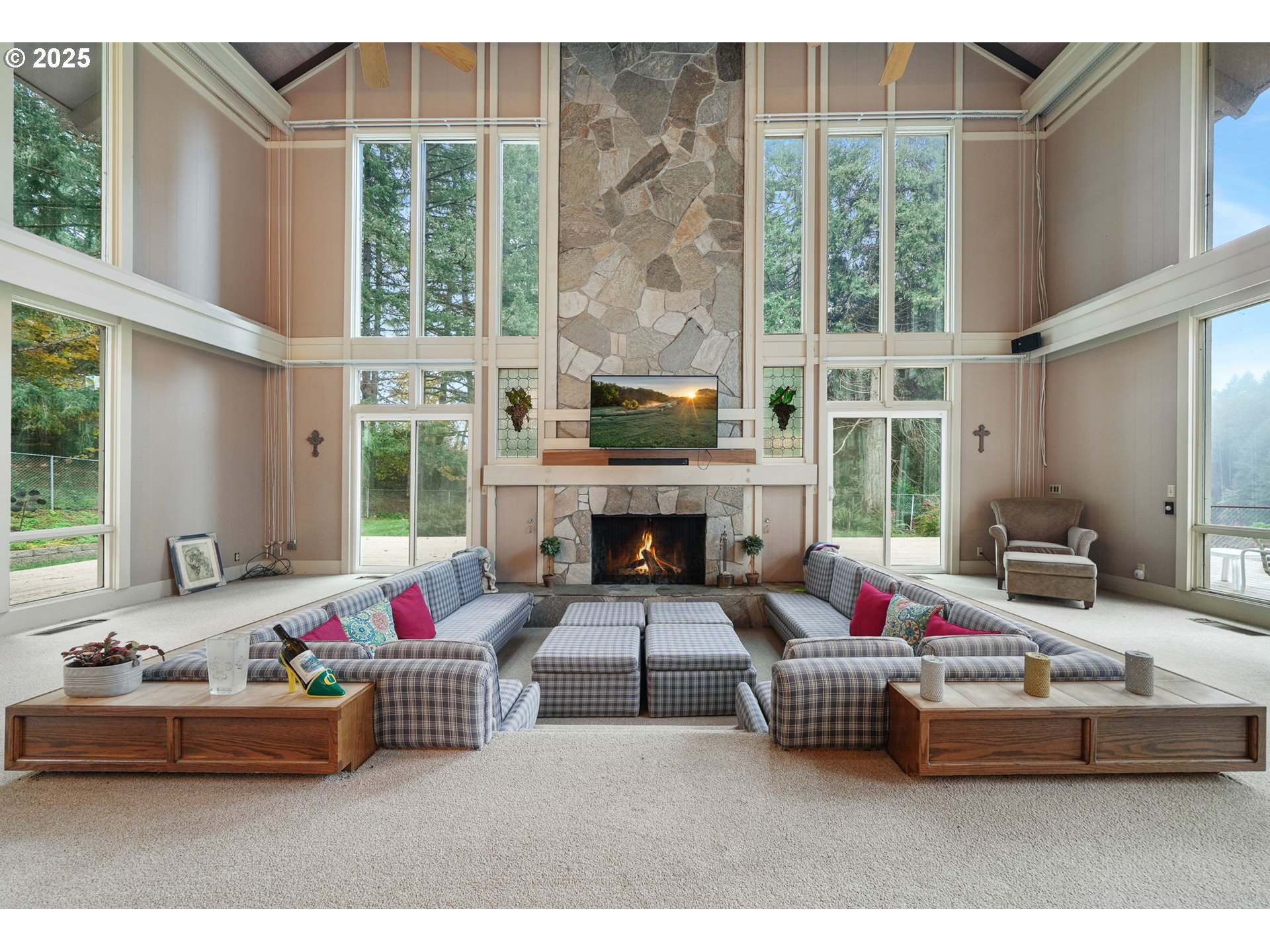 Lorane, Oregon 97451, United States, 4 Bedrooms Bedrooms, ,4 BathroomsBathrooms,Residential,Active,244594