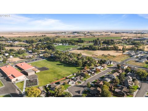 A home in Hermiston