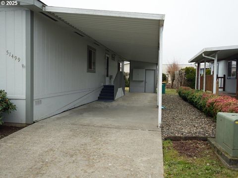 A home in Scappoose