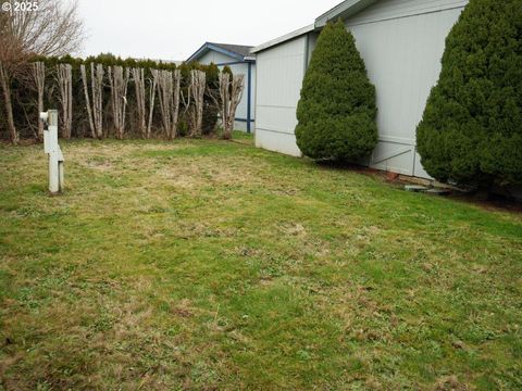 A home in Scappoose