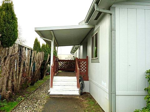 A home in Scappoose