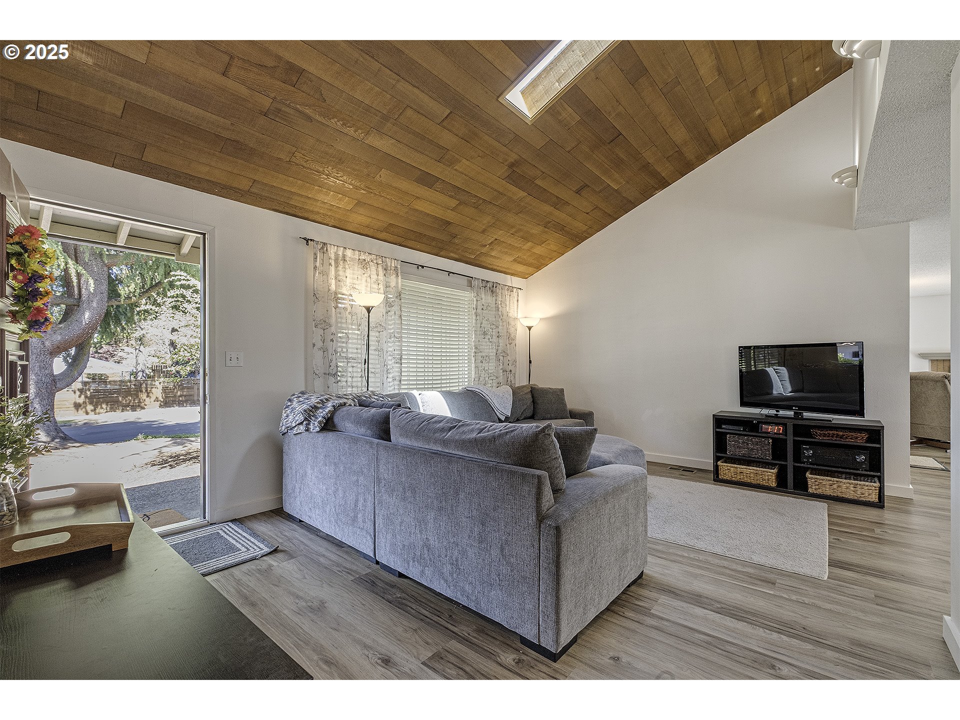 3710 NW OLYMPIC DR