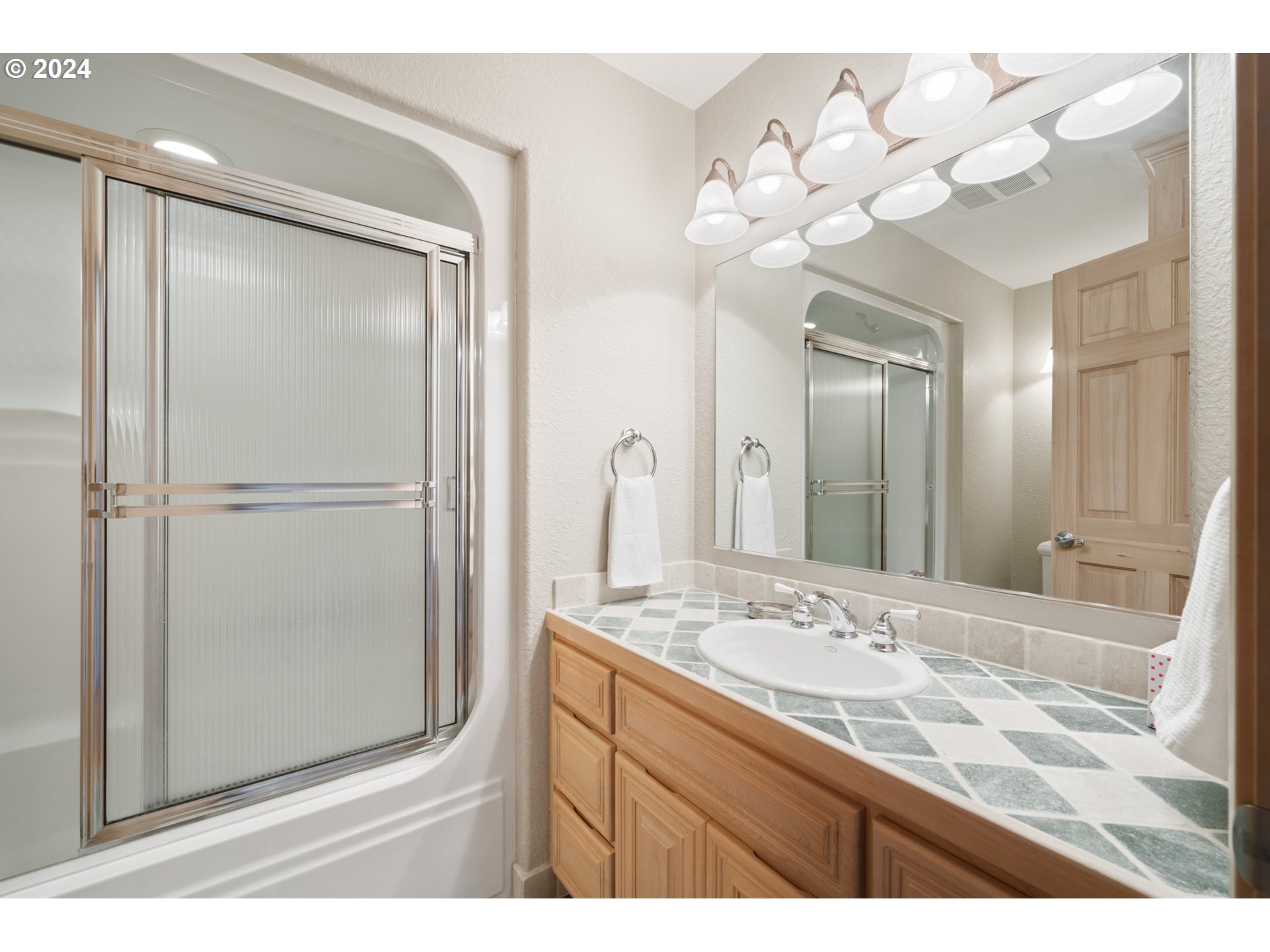 Netarts, Oregon 97143, United States, 3 Bedrooms Bedrooms, ,3 BathroomsBathrooms,Residential,Active,90027