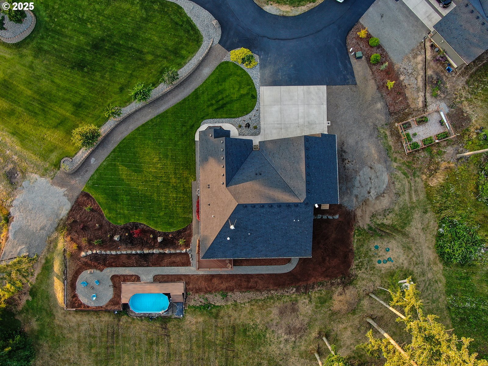 500 MOONRIDGE RD