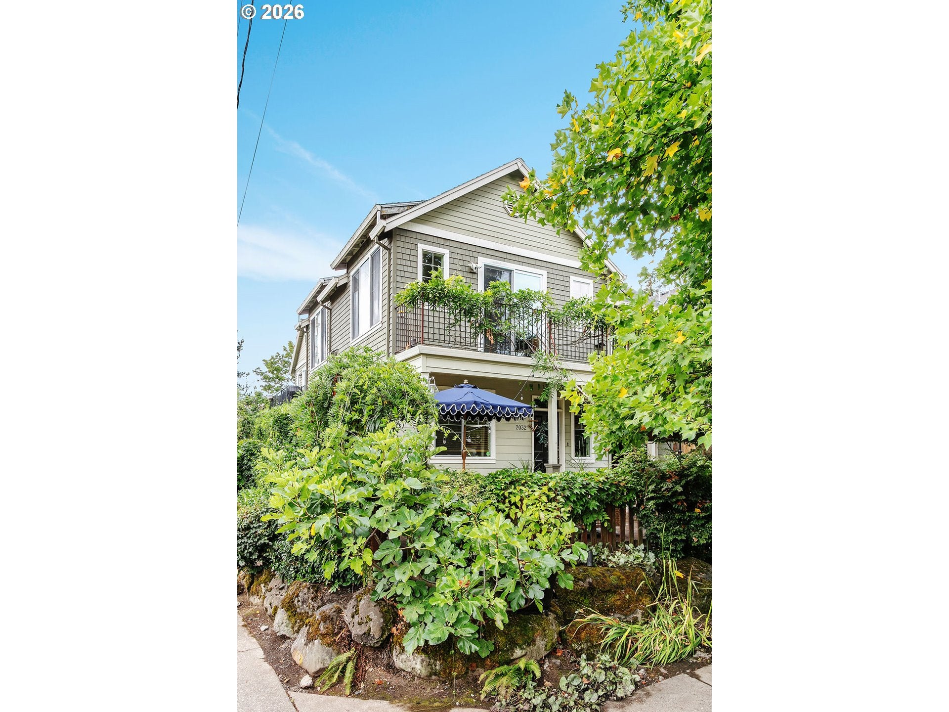 2032 SE TENINO ST