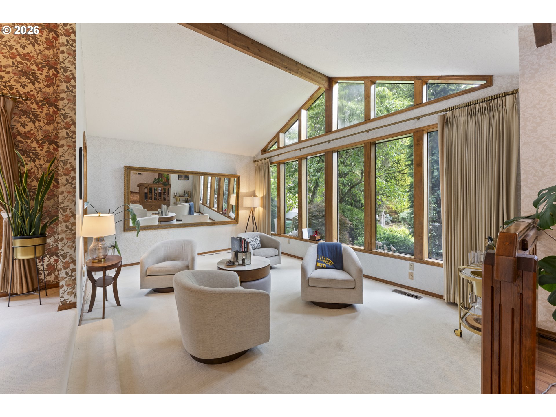15643 NE SISKIYOU CT