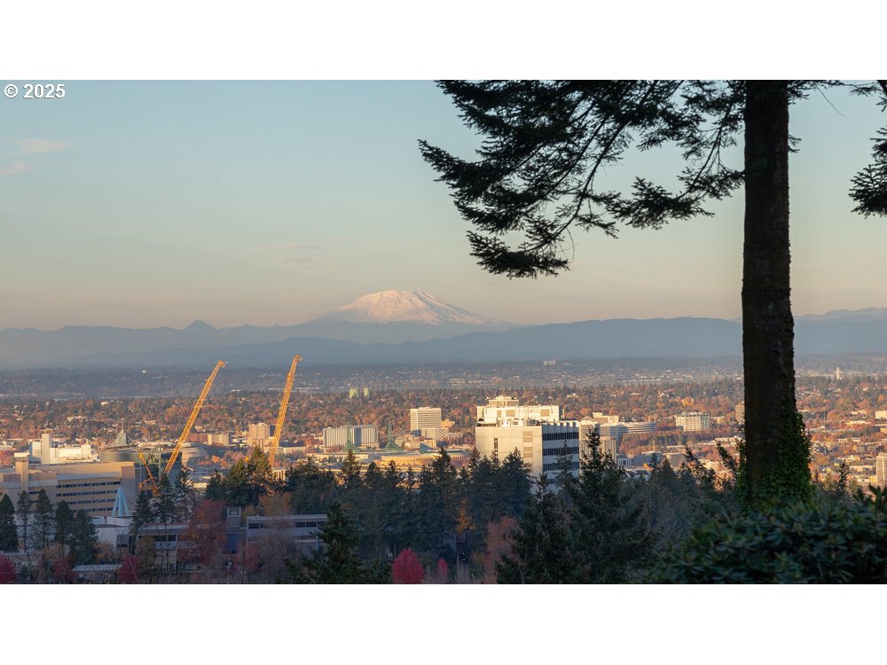 4700 SW NORTHWOOD AVE