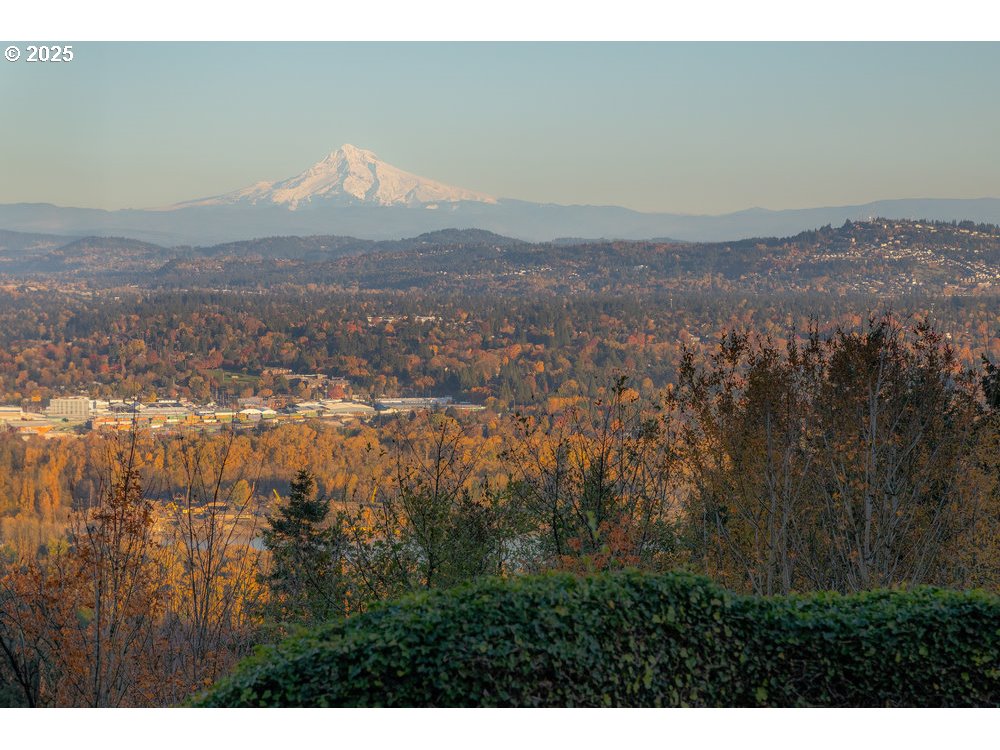 4700 SW NORTHWOOD AVE