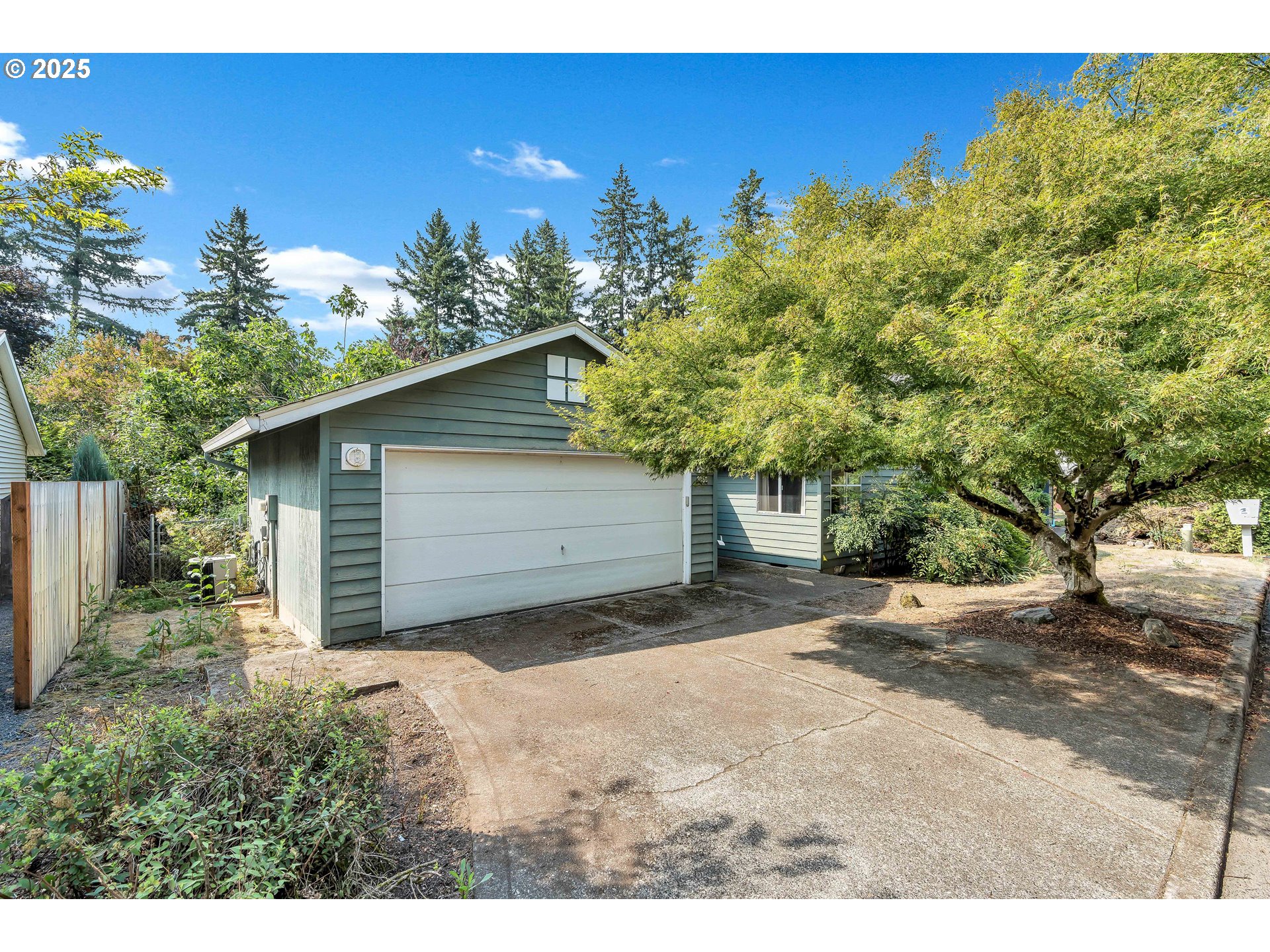 8056 SW HEARTHSIDE CT