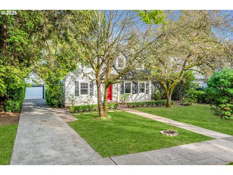 1856 SE SAINT ANDREWS DR Portland OR 97202