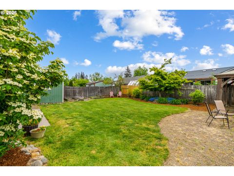 Tiny photo for 239 Blue Jay Loop, Creswell, OR 97426 (MLS # 209617233)