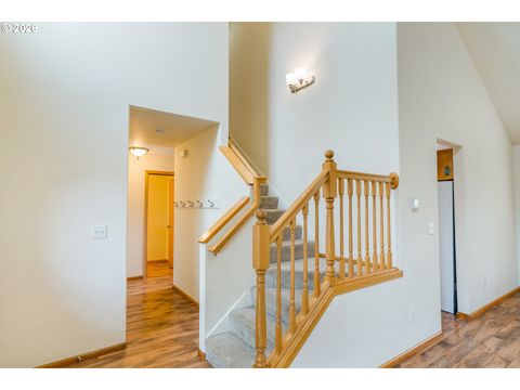Tiny photo for 239 Blue Jay Loop, Creswell, OR 97426 (MLS # 209617233)