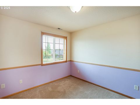 Tiny photo for 239 Blue Jay Loop, Creswell, OR 97426 (MLS # 209617233)