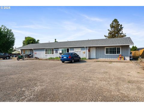 351 40TH ST Springfield OR 97478