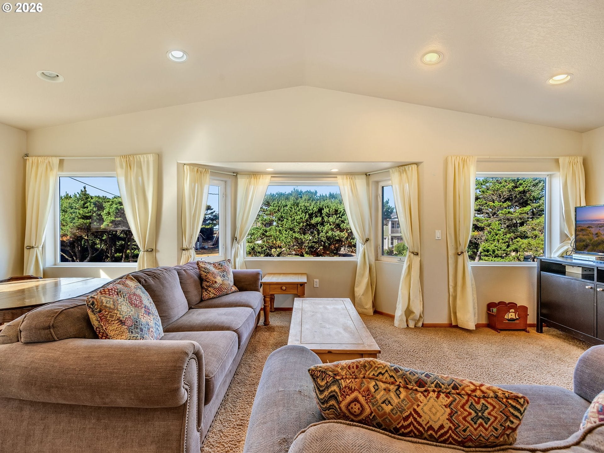 26035 Beach DR