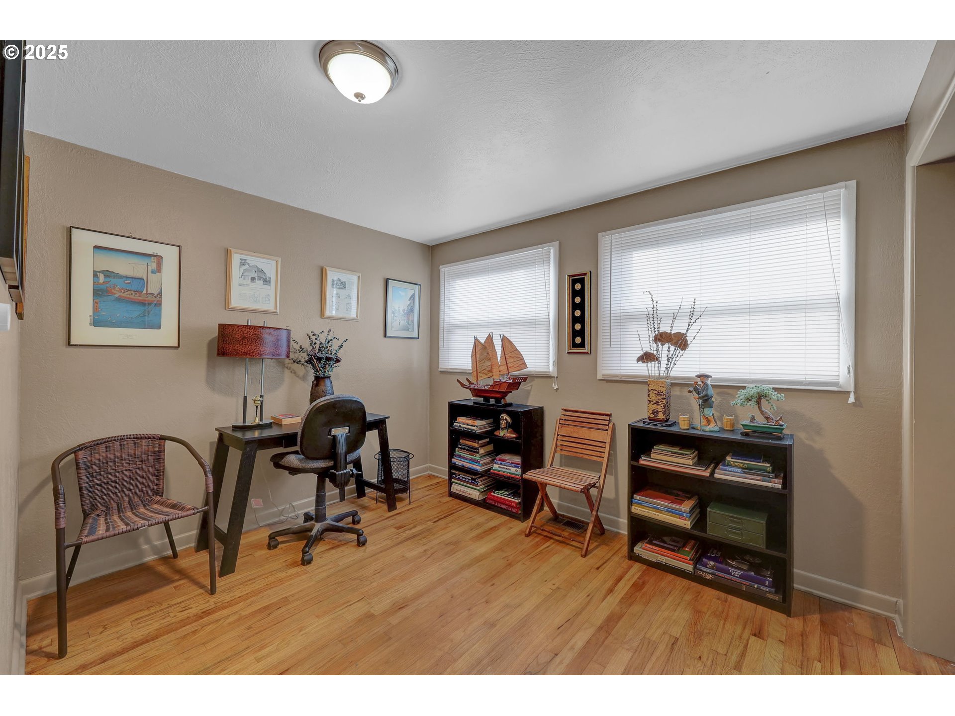 Eugene, Oregon 97405, United States, 3 Bedrooms Bedrooms, ,1 BathroomBathrooms,Residential,Active,240968